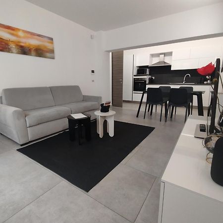 Pama Mar Apartamento Imperia Exterior foto
